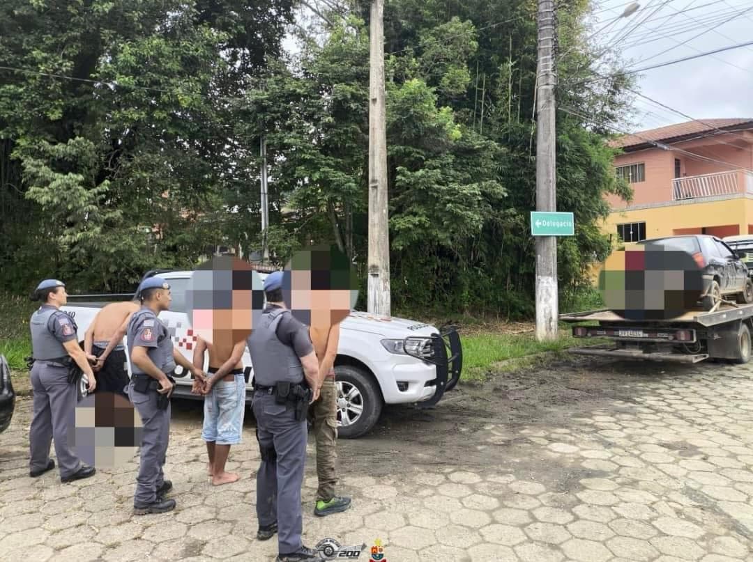 Polícia Militar prende dois homens por furto qualificado e violação de domicílio em Apiaí