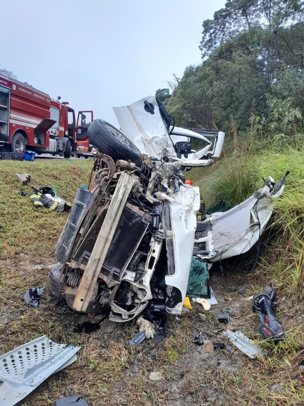 Casal de Idosos morre em Colisão Frontal na Rodovia SP-250 em Apiaí