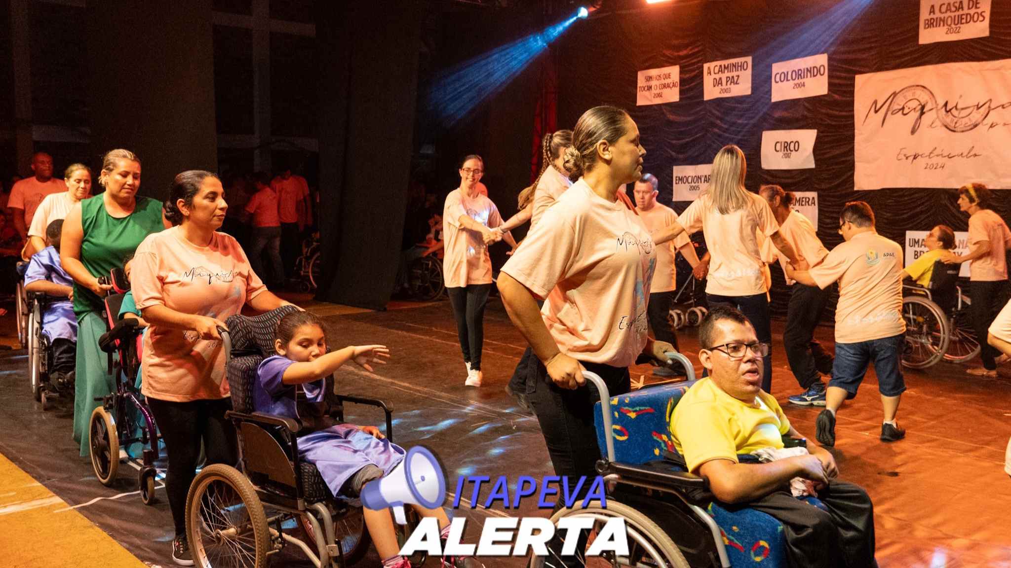 Um Espetáculo de Emoção: APAE Itapeva encanta com “Máquina do Tempo”