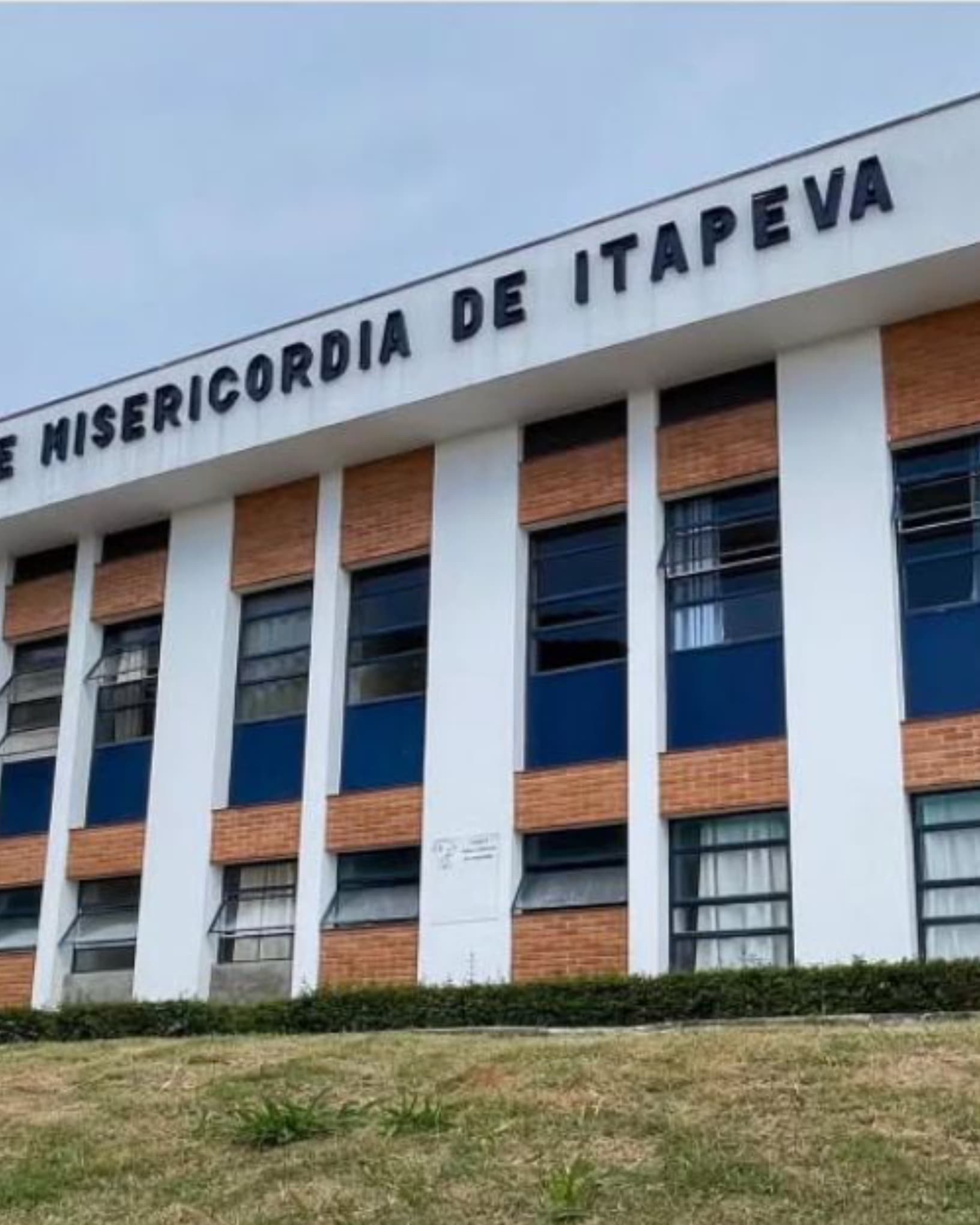 Santa Casa opera em bandeira vermelha e prioriza casos graves no Pronto-Socorro