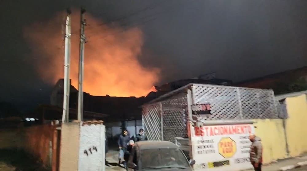 Incêndio atinge depósito de materiais de construção no Centro de Capão Bonito