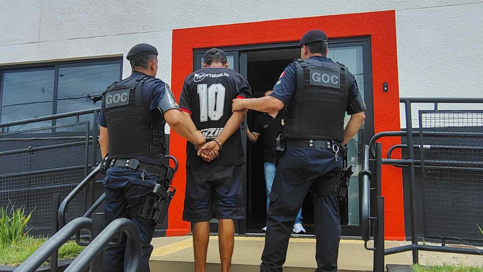GCM prende procurado por perseguição e descumprimento de medida protetiva em Itararé