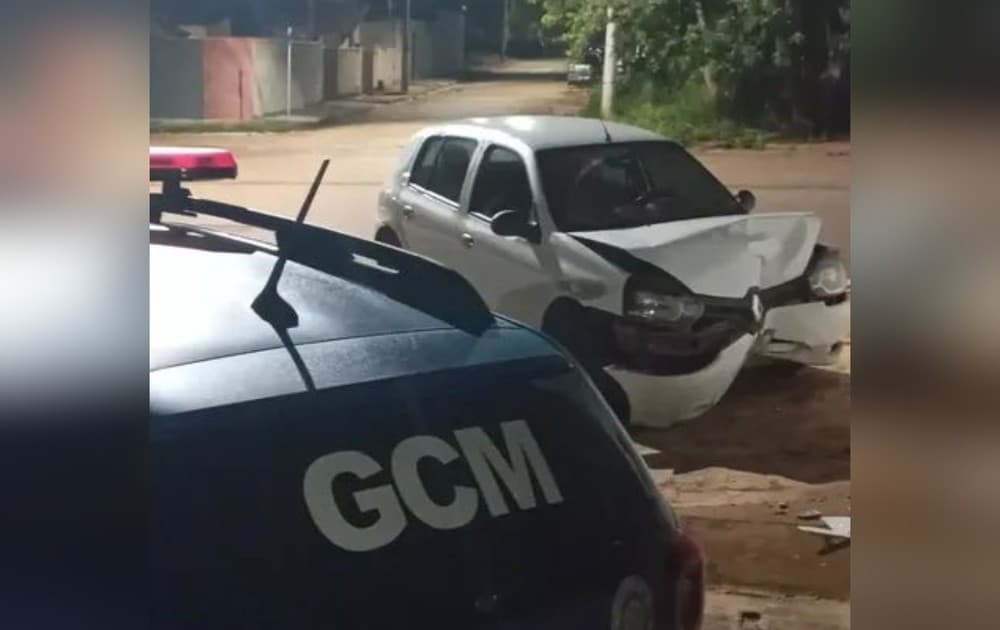 Motorista embriagado invade casa com carro e acaba preso em Buri